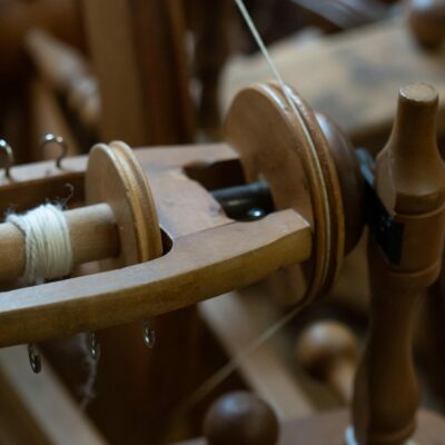 Spinning gorgeous hand spun yarn on an Ashford spinning wheel