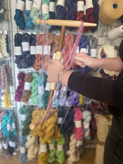 Using a Handmade Niddy Noddy with handspun hand dyed yarn