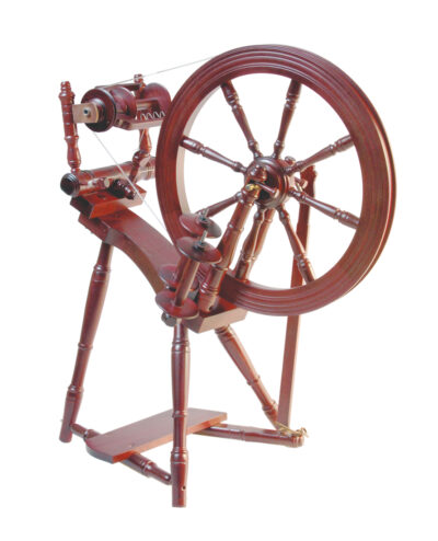 Kromski prelude spinning wheel with single treadle and built in lazykate. in mahogany finish