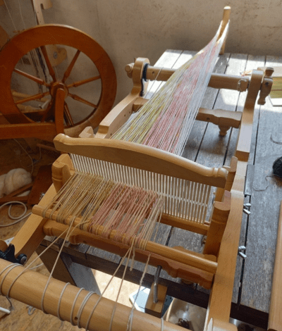 Learn to warp, warp a rigid heddle loom, Kromski rigid heddle